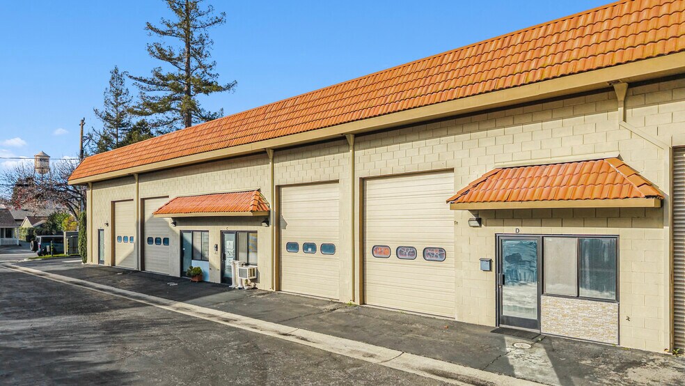 More Photos Of 200 Dillon Ave, Campbell Service For Sale