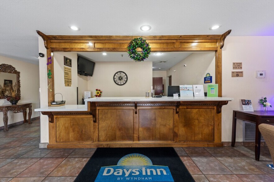 More Photos Of 1251 E Laurel Ave, Eunice Hotel For Sale