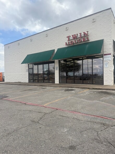 More Photos Of 850 N Bell Blvd, Cedar Park Unknown For Lease