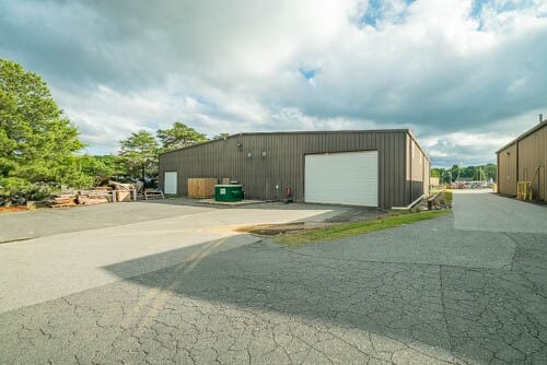 More Photos Of 3611 Gribble Rd, Stallings Warehouse For Lease