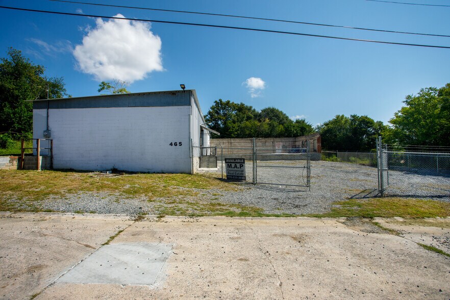 More Photos Of 465 Concord St, Macon-Bibb Service For Lease