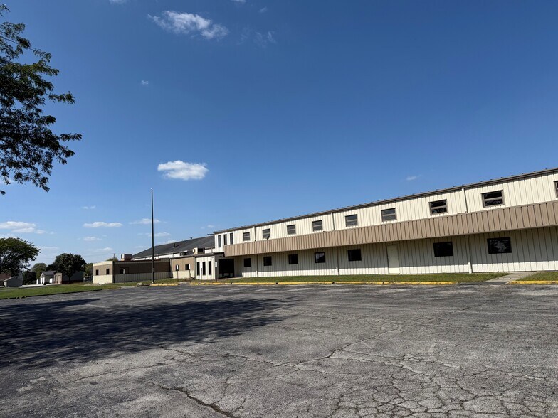 More Photos Of 500 Raybestos Dr, Upper Sandusky Manufacturing For Lease