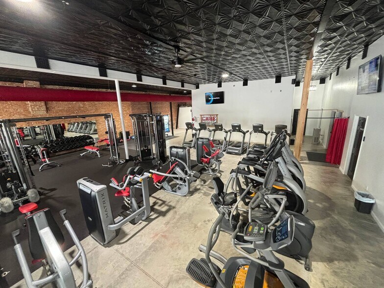 More Photos Of 434 W 12th St, Alma Specialty For Sale