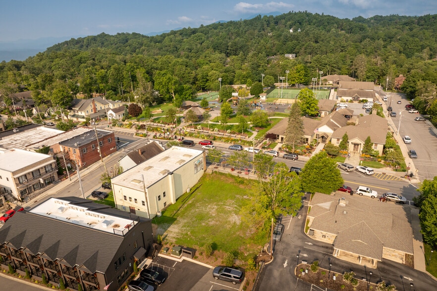 More Photos Of TBD Main St, Blowing Rock Land For Sale