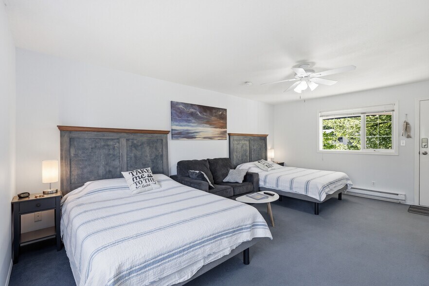 More Photos Of 7001 Savona Access Rd, Thompson-Nicola Hotel For Sale