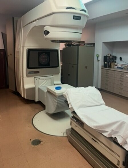 More Photos Of 23-22 30th Ave, Astoria Medical For Sale