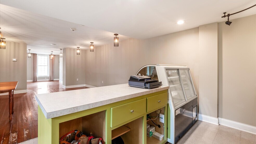 More Photos Of 120 W Main St, Somerset Flex For Sale