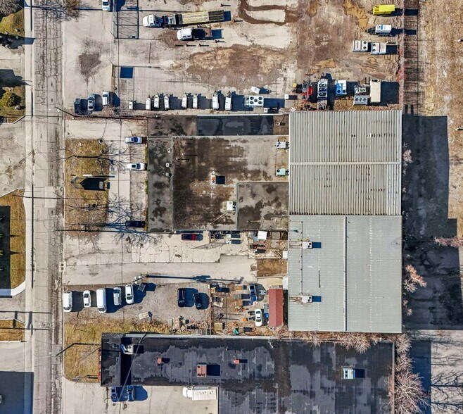 More Photos Of 51 Covington St, Hamilton Warehouse For Sale