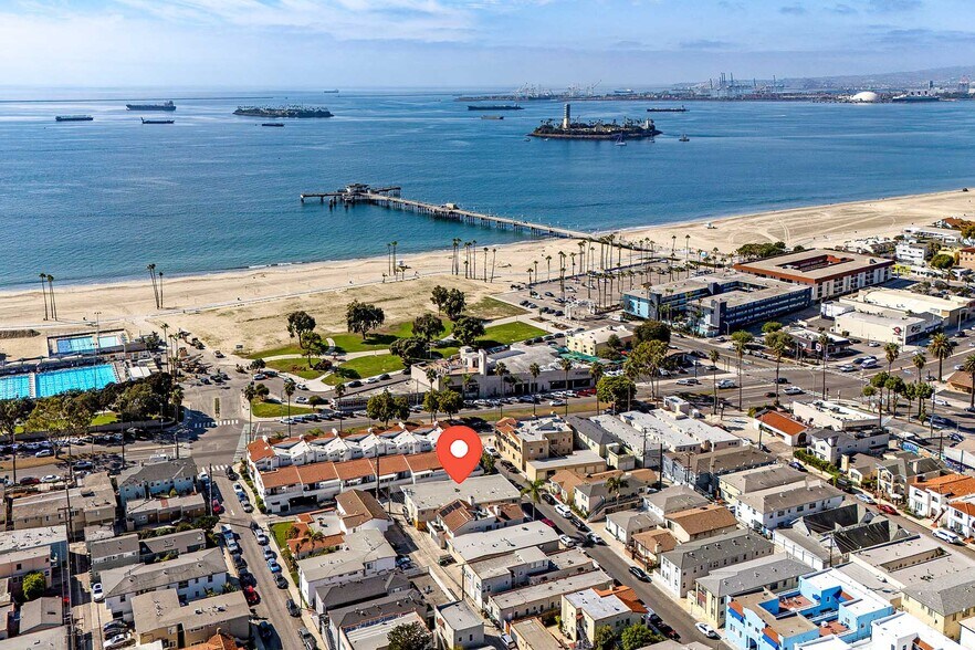 More Photos Of 24 Roswell Ave, Long Beach Apartments For Sale