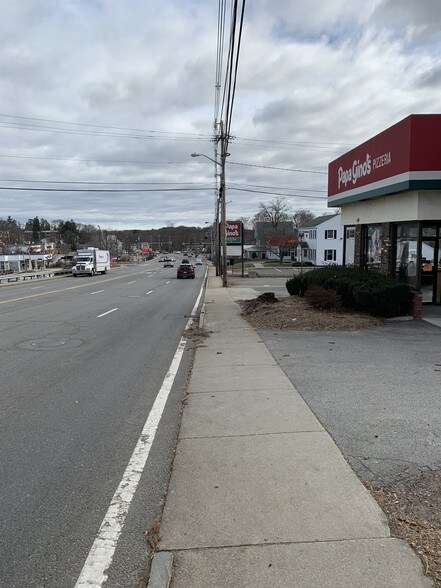 More Photos Of 205 E Main St, Marlborough Restaurant For Lease