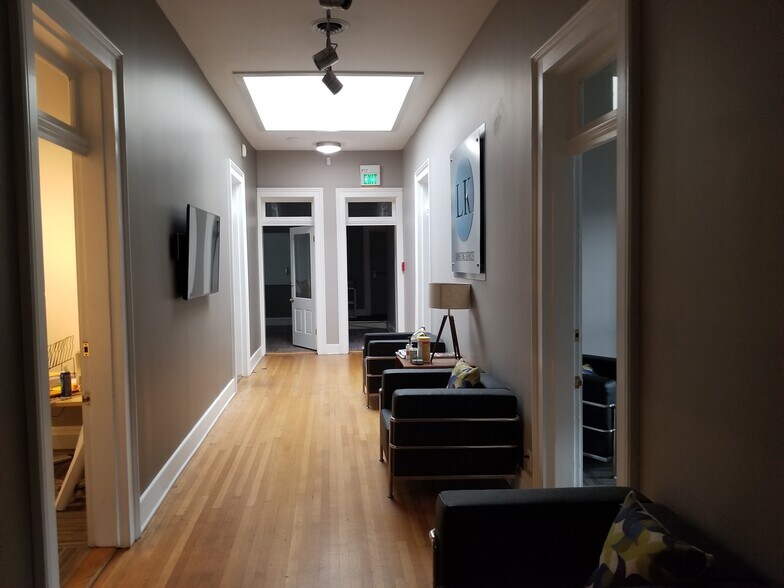 More Photos Of 318-334 Massachusetts Ave, Indianapolis Storefront Retail Office For Lease