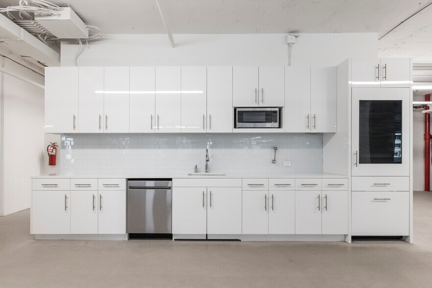 More Photos Of 825 7th Ave, New York Office Residential For Lease