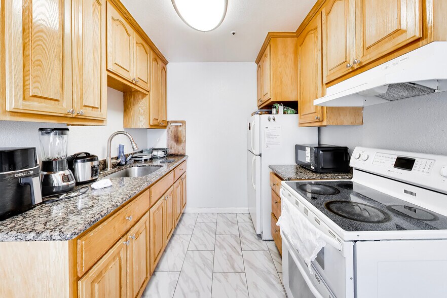 More Photos Of 22049 Hathaway Ave, Hayward Apartments For Sale
