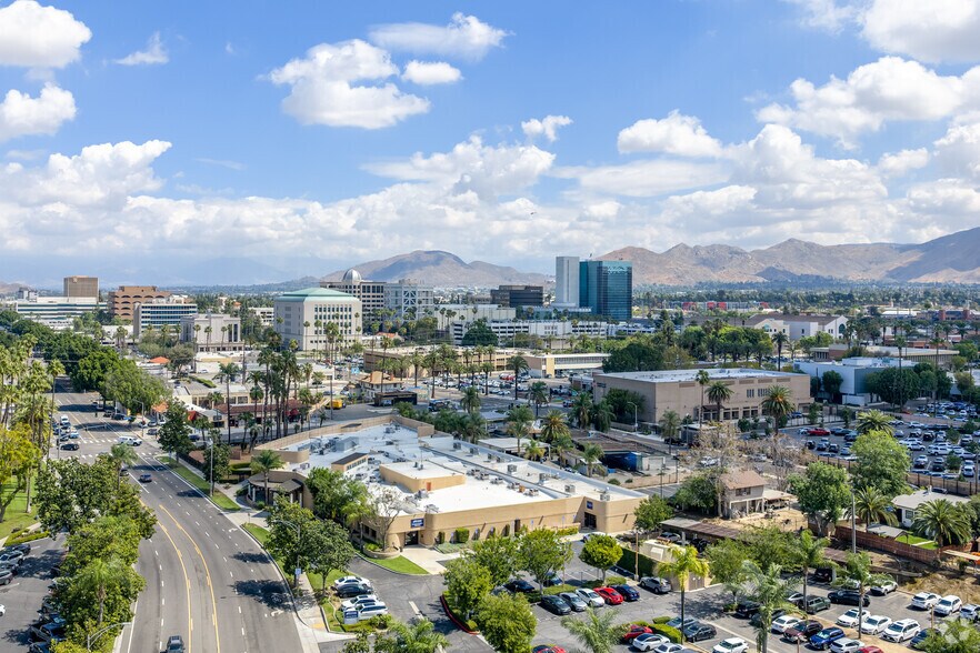 More Photos Of 4510 Brockton Ave, Riverside Unknown For Lease