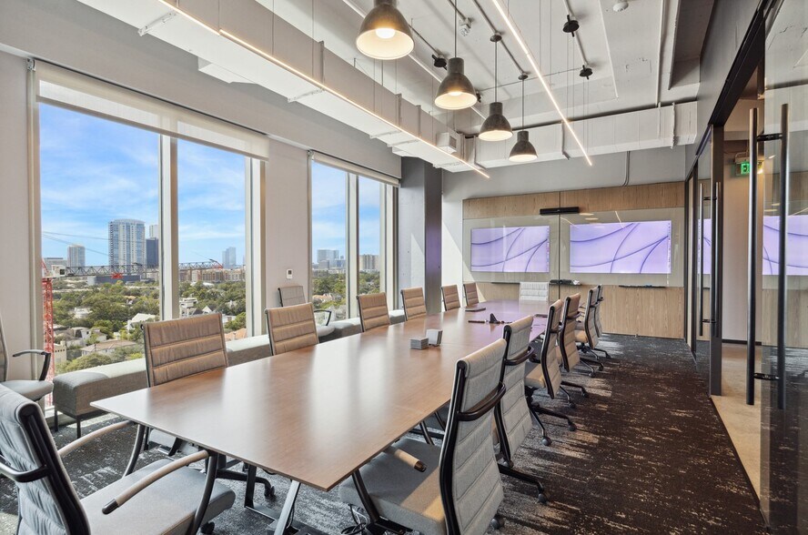 More Photos Of 2229 San Felipe St, Houston Office For Lease