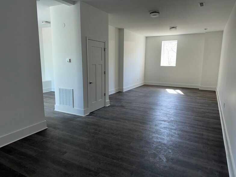 More Photos Of 2401 S Alston Ave, Durham Warehouse For Lease