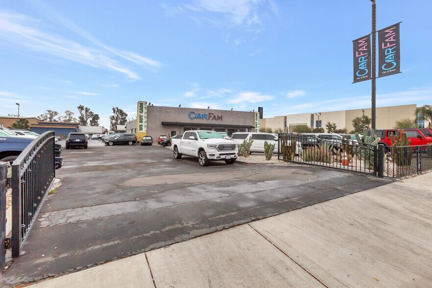 More Photos Of 1731 S Cactus Ave, Rialto Auto Dealership For Sale