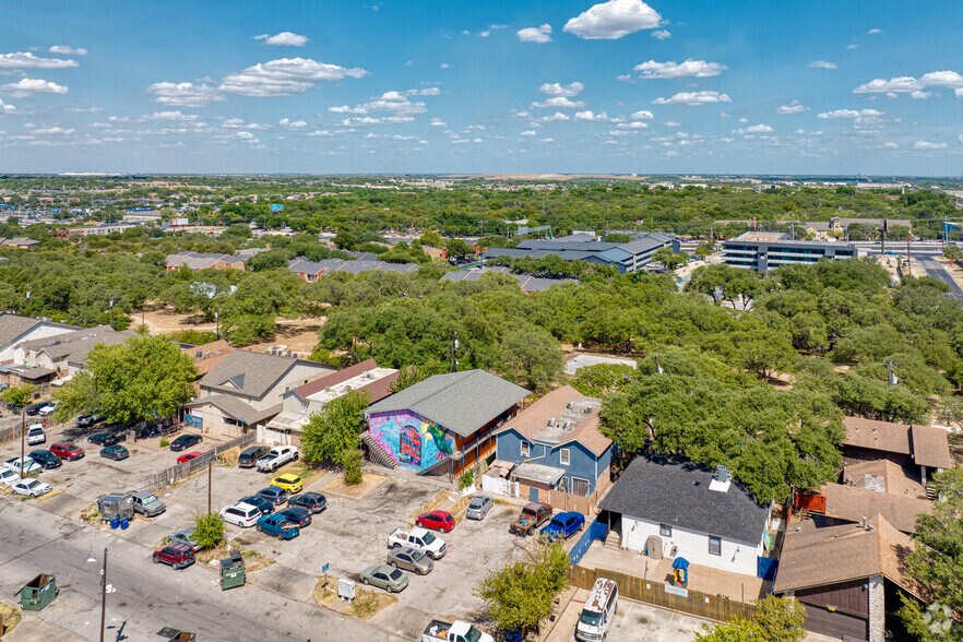 More Photos Of 8207 Sam Rayburn Dr, Austin Apartments For Sale