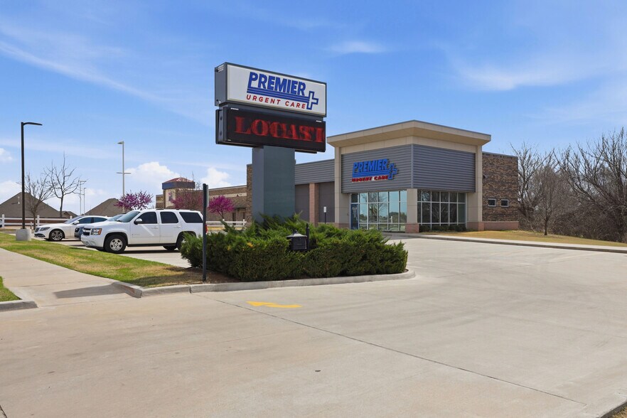 More Photos Of 2804 SW 134th St, Oklahoma City Medical For Sale