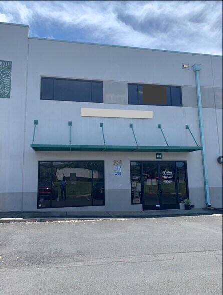 More Photos Of 94-1388 Moaniani St, Waipahu Light Distribution For Lease
