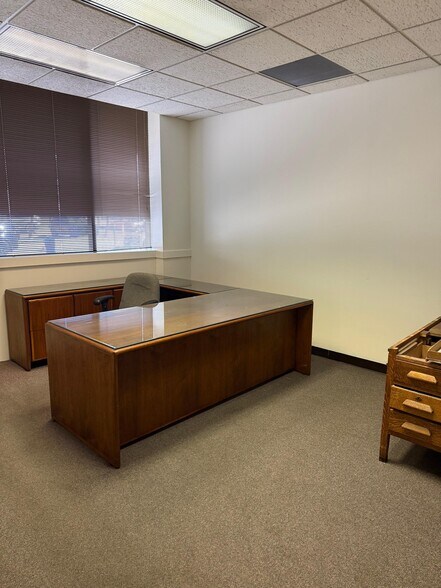 More Photos Of 2500 Santa Clara Ave, Alameda Office For Lease
