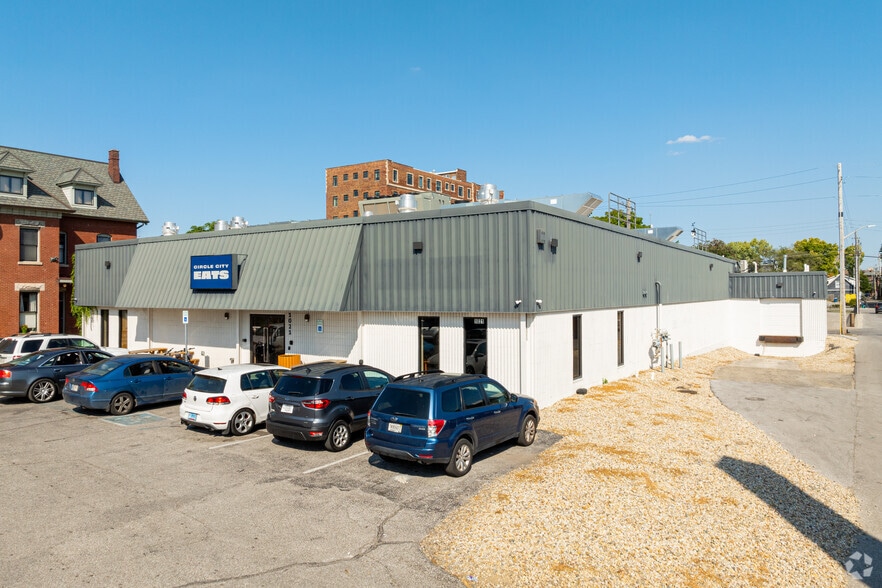 More Photos Of 1021 N Pennsylvania St, Indianapolis Freestanding For Lease