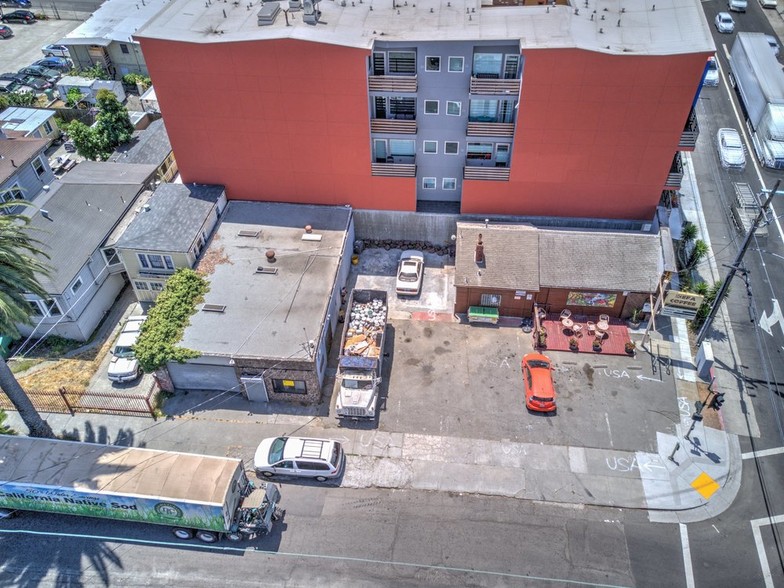More Photos Of 2855 Ford St, Oakland Storefront Retail Residential For Lease
