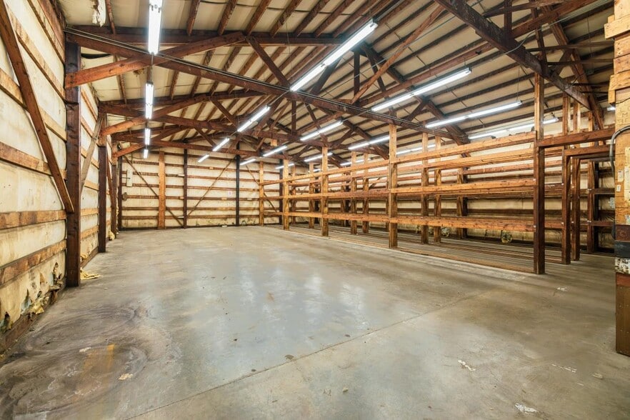 More Photos Of 5709 Barrett Rd, Ferndale Warehouse For Lease