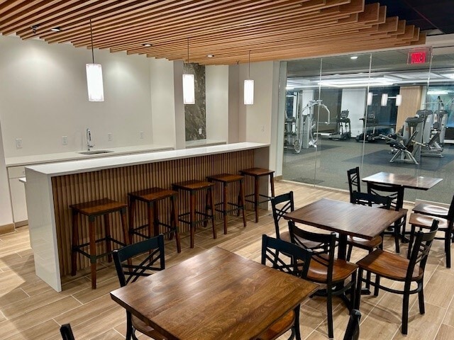 More Photos Of 4502 Woodland Corporate Blvd, Tampa Unknown For Lease