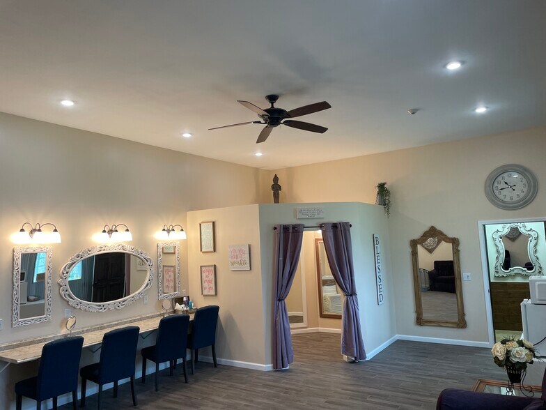 More Photos Of 52 Nestle Dr, Fulton Lodge Meeting Hall For Sale