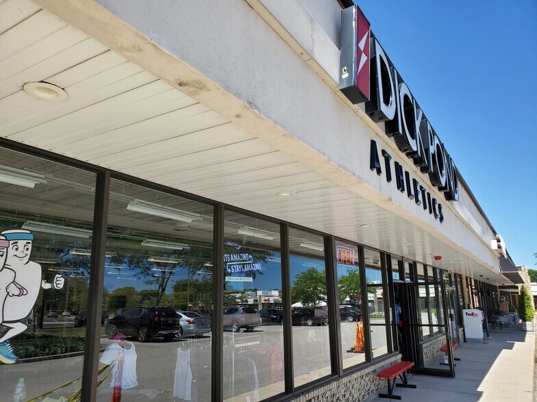 More Photos Of 1710-1772 W Algonquin Rd, Schaumburg Unknown For Lease