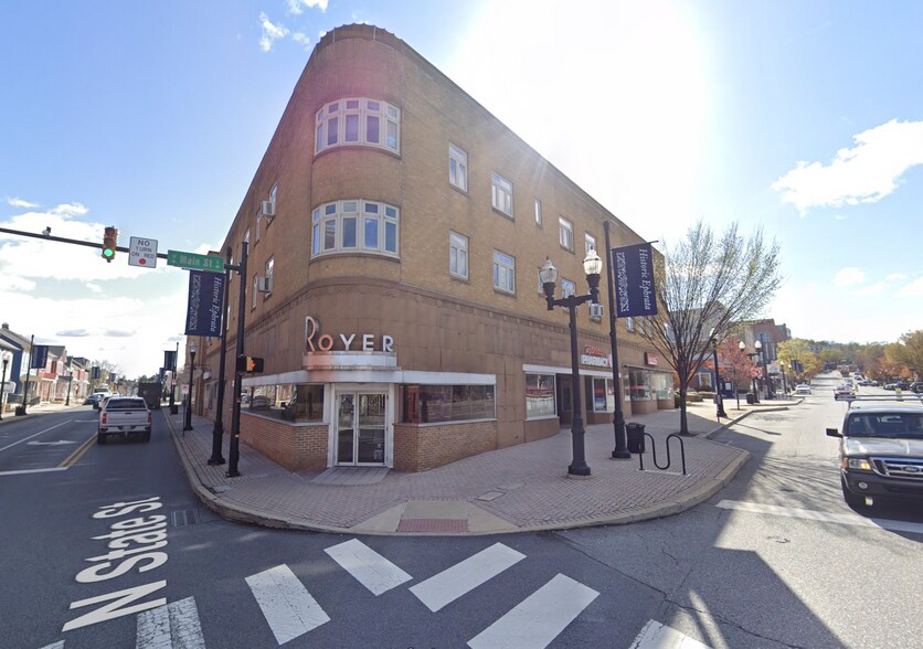 Primary Photo Of 2 E Main St, Ephrata Apartments For Lease