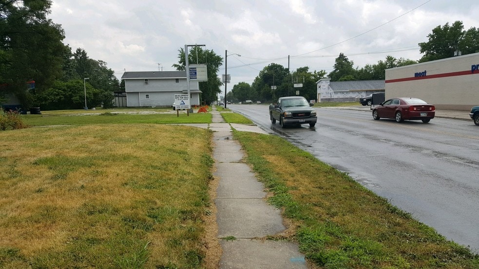 More Photos Of 892-896 N County Line St, Fostoria Land For Sale