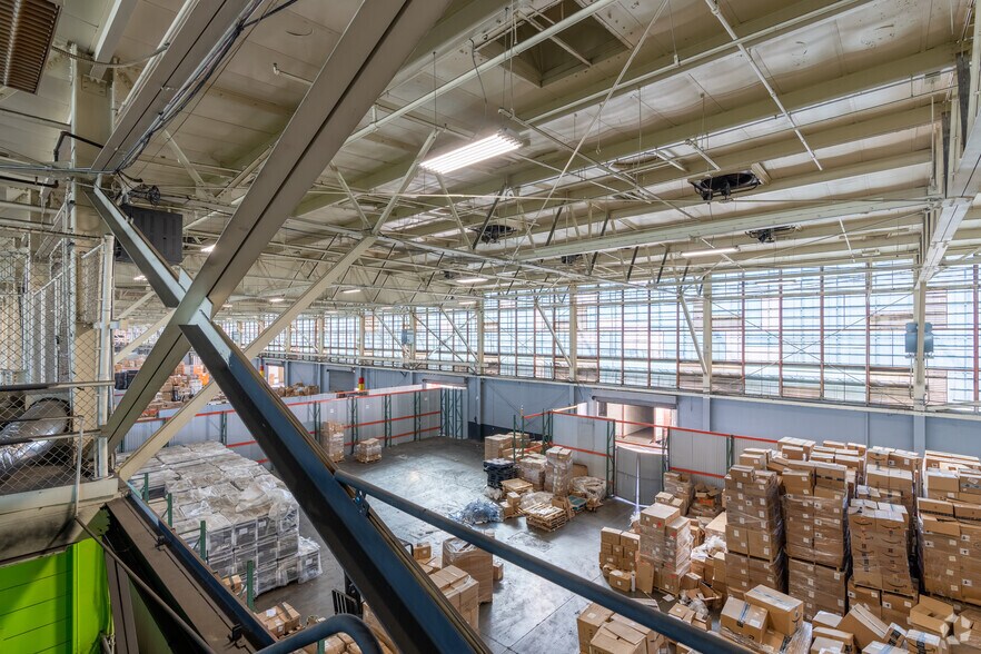 More Photos Of 900 Turnbull Canyon Rd, City Of Industry Warehouse For Lease