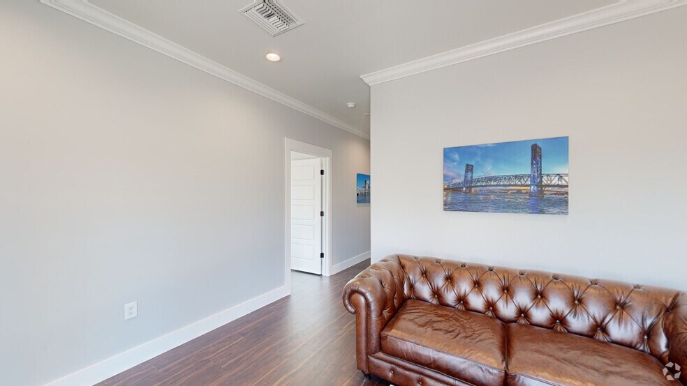 More Photos Of 1615 Corsair Ln, Middleburg Unknown For Lease