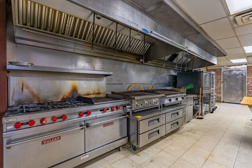 More Photos Of 3801 Happy Bend Rd, Atkins Restaurant For Sale