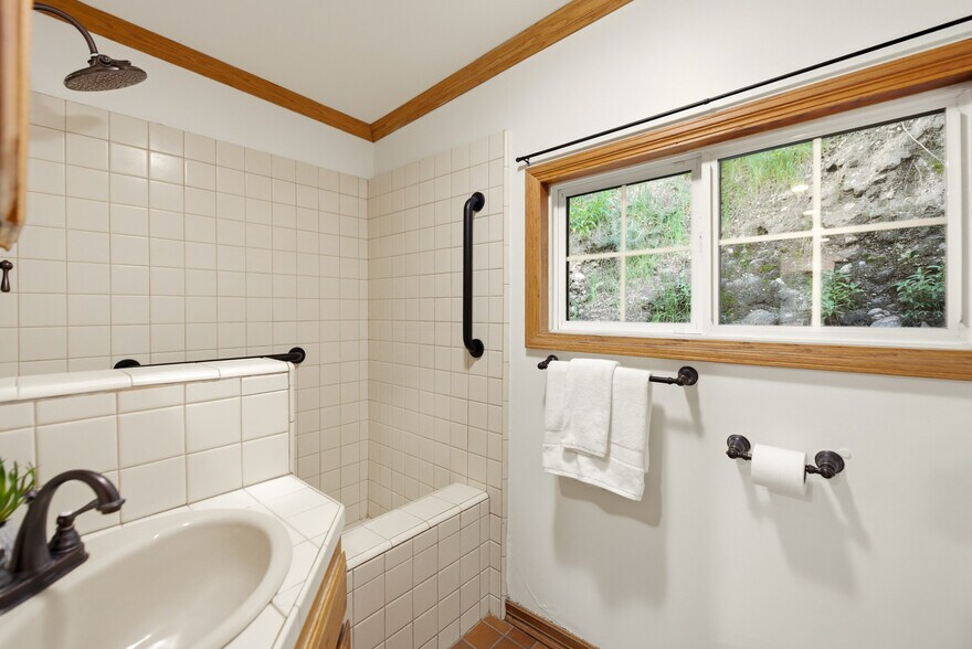 More Photos Of 12141 Wildwood Trl, Kagel Canyon Specialty For Sale