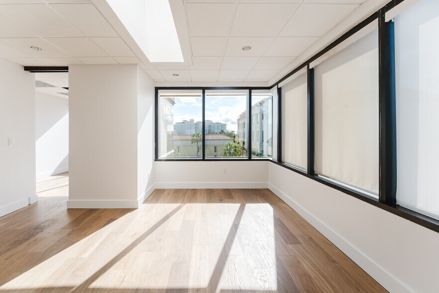 More Photos Of 40 SE 5th St, Boca Raton Office For Lease