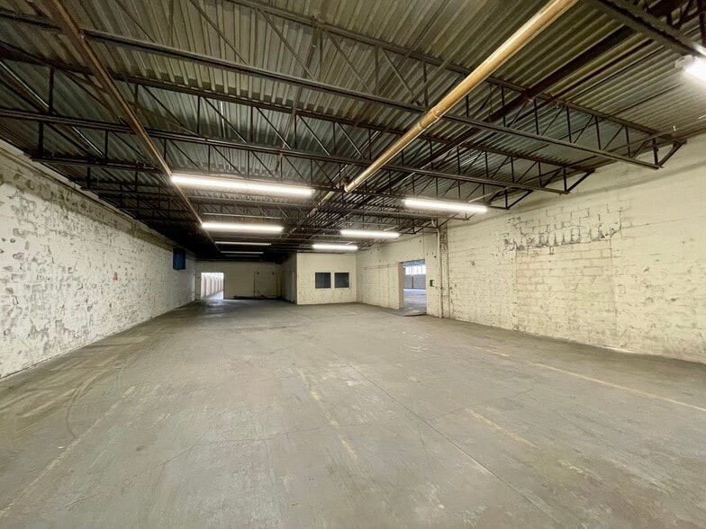 More Photos Of 48 Commercial St, Lewiston Light Manufacturing For Lease