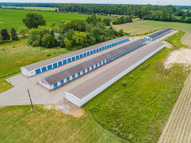 More Photos Of 1067 N Mission Rd, Mount Pleasant Self Storage For Sale