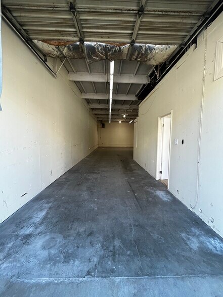 More Photos Of 716 San Antonio Rd, Palo Alto Manufacturing For Lease
