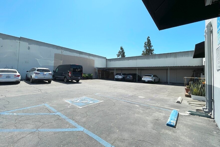 More Photos Of 3900-3912 S Broadway Pl, Los Angeles Manufacturing For Sale