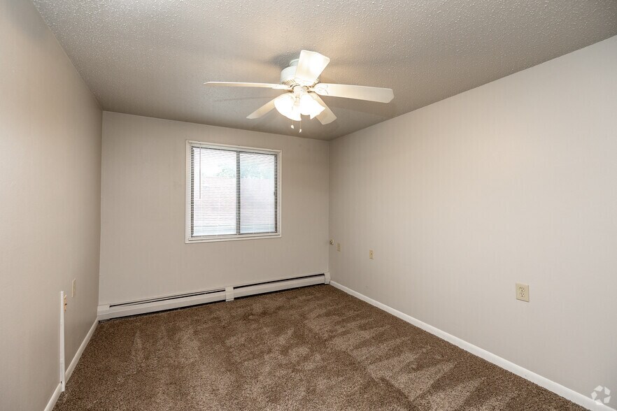 More Photos Of 1104 8th St, Boone Apartments For Sale