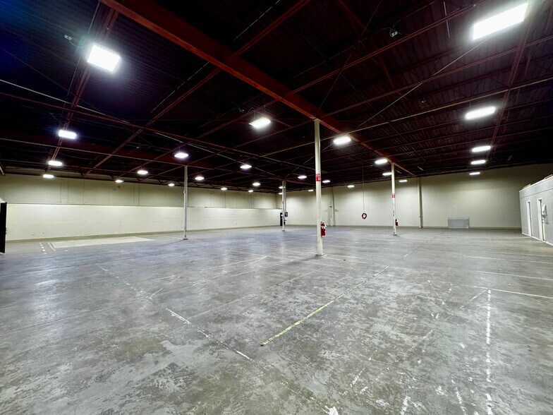 More Photos Of 1131 Shine Ave, Myrtle Beach Warehouse For Lease