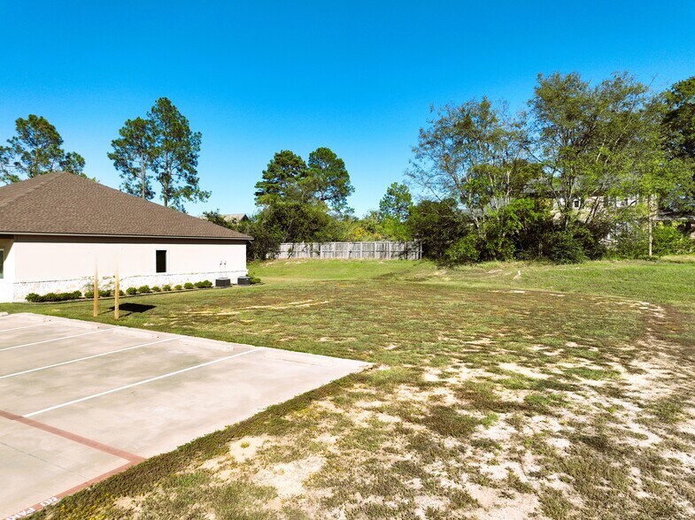 More Photos Of 359 N Cypress St, Gilmer Land For Sale