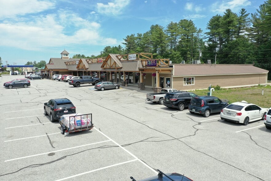 More Photos Of 1233 Roosevelt Trl, Raymond Storefront For Lease