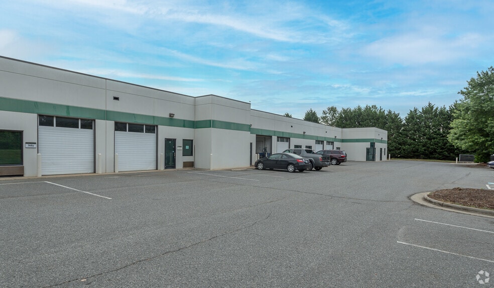More Photos Of 40 Odell School Rd, Concord Warehouse For Lease