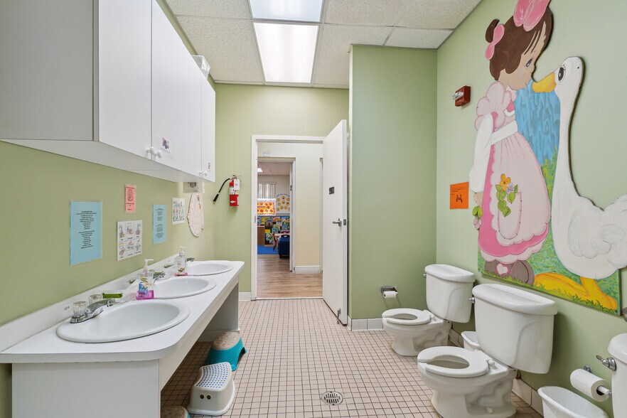 More Photos Of 1550 NE 147th St, North Miami Daycare Center For Sale