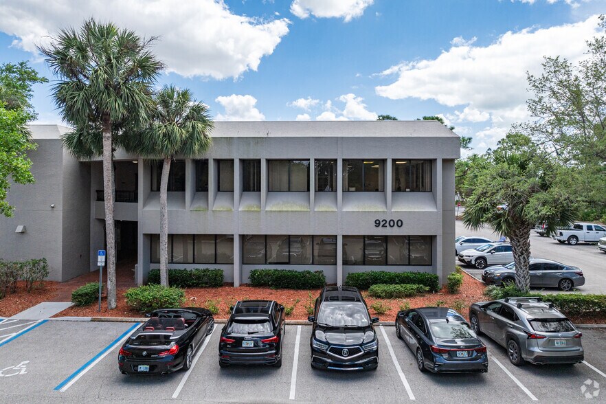 More Photos Of 9200 Bonita Beach Rd, Bonita Springs Coworking Space