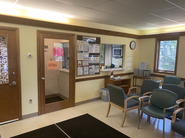 More Photos Of 27 Mill St, Waldoboro Medical For Sale